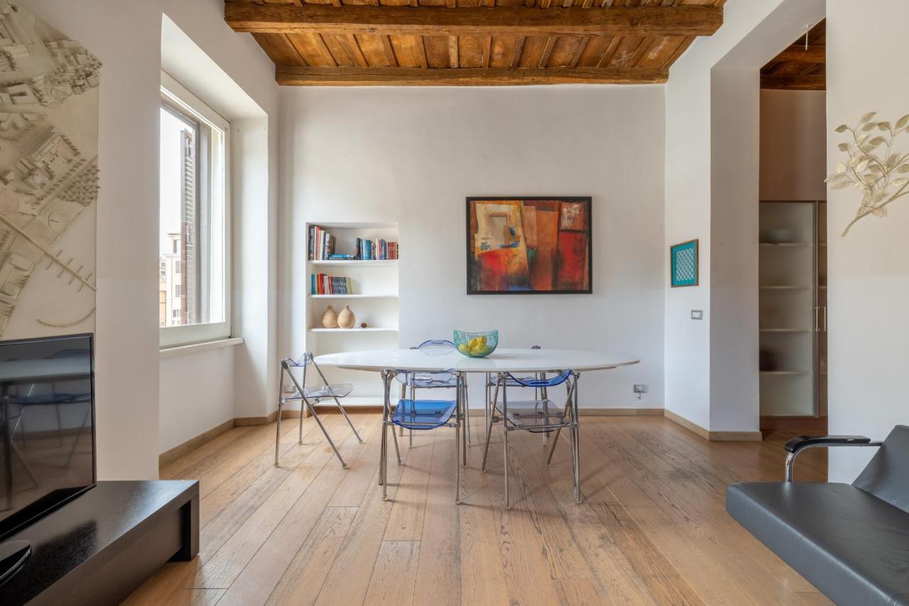 Modern Apartment In Campo De Fiori Rome Exterior photo